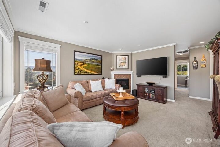 Property Photo:  230  E Furnham Ave C3  WA 98816 