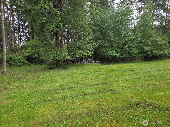 Property Photo:  1266 E Pickering Road  WA 98584 