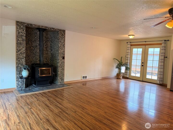 Property Photo:  3546  Longhorn  WA 98312 