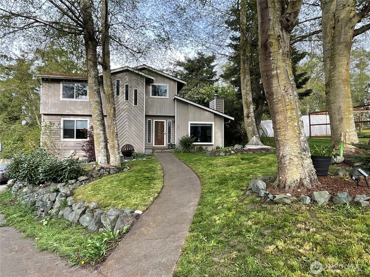 Property Photo: 2260 Darvic Place WA 98277