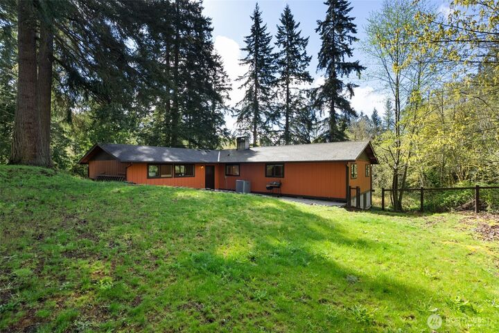 Property Photo: 27495 Parcells Road NE WA 98346