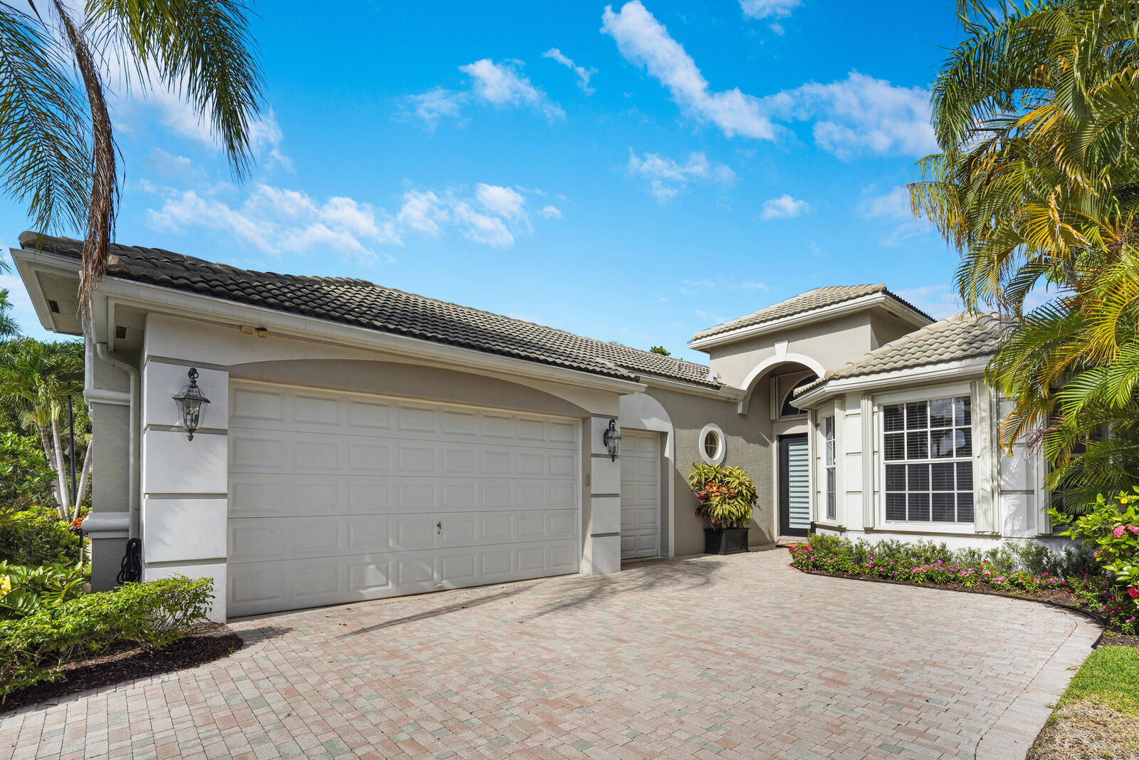 Property Photo: 10916 Northgreen Drive FL 33449