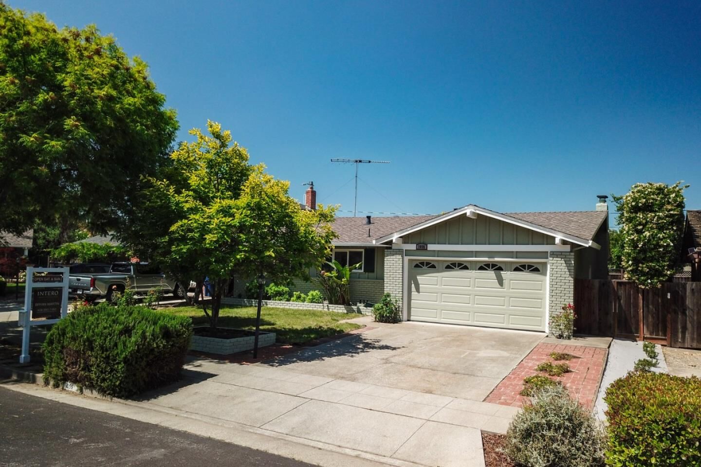 Property Photo: 1055 Mitchell Court CA 95128