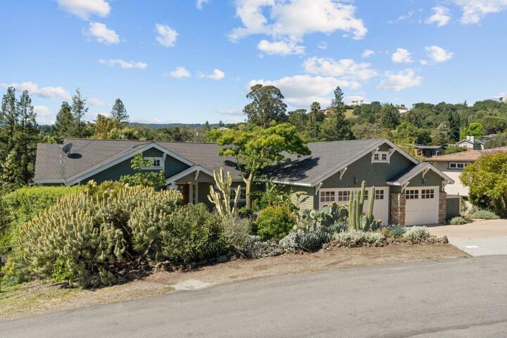 Property Photo:  902 Fallen Leaf Way  CA 94062 