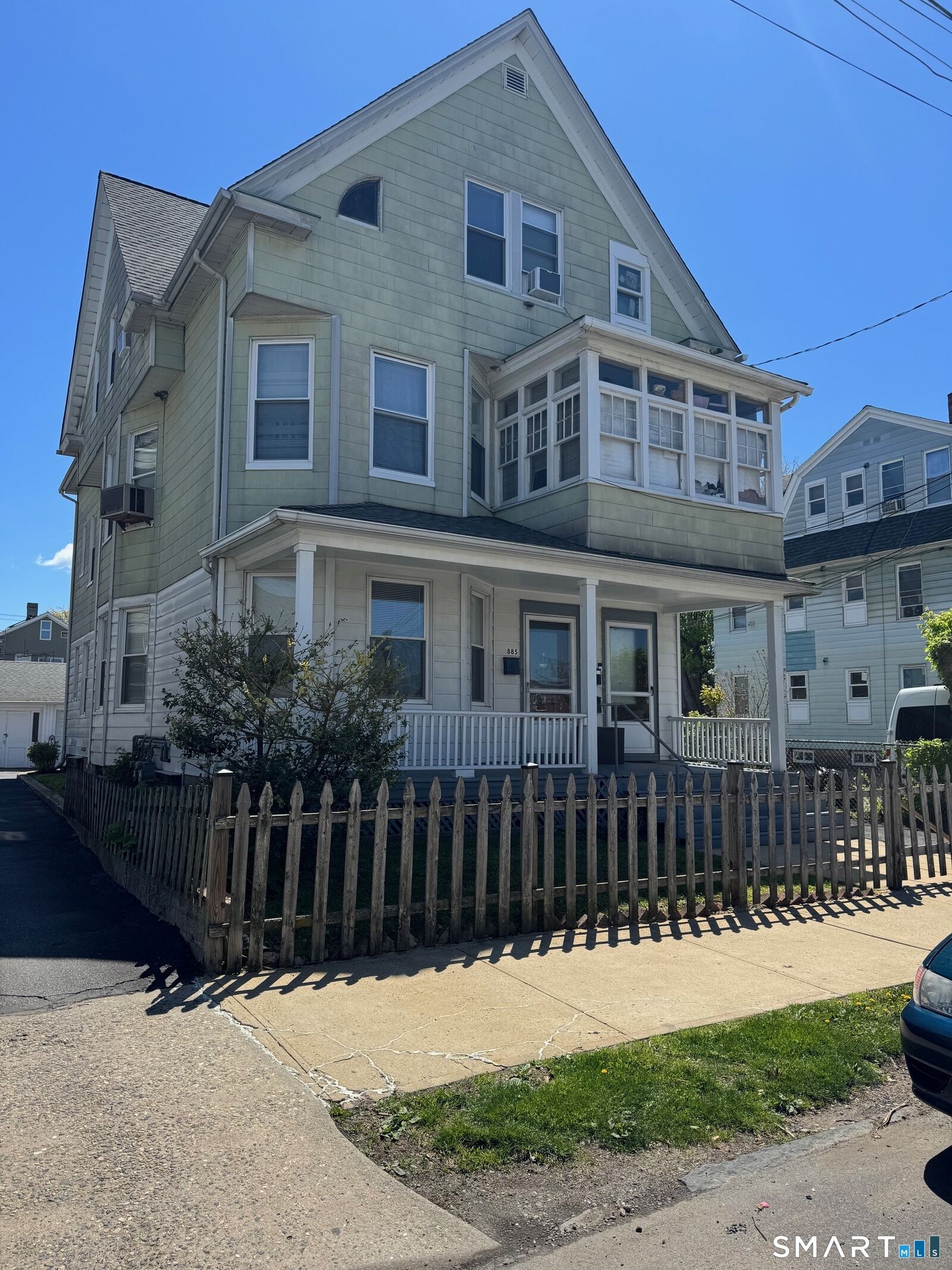 Property Photo:  885 Grand Street  CT 06604 