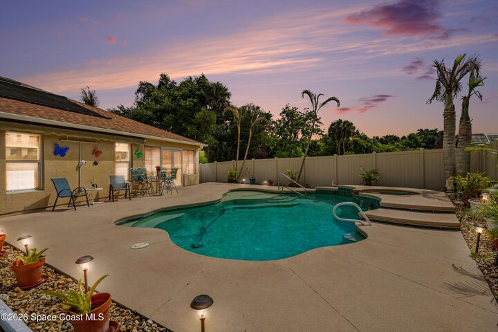 Property Photo:  135 Country Woods Place  FL 32952 
