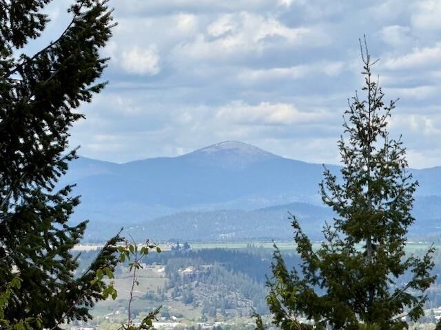 Property Photo:  2827 S Park Ln Lot 3  WA 99212 