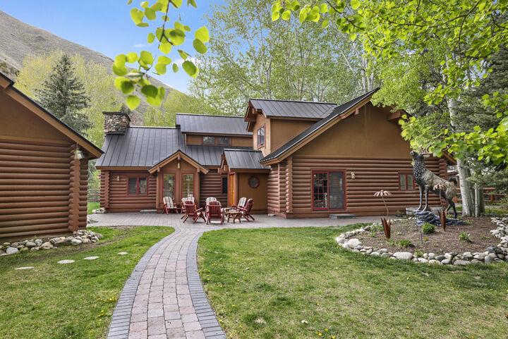 Property Photo: 1111 Red Elephant Dr ID 83333