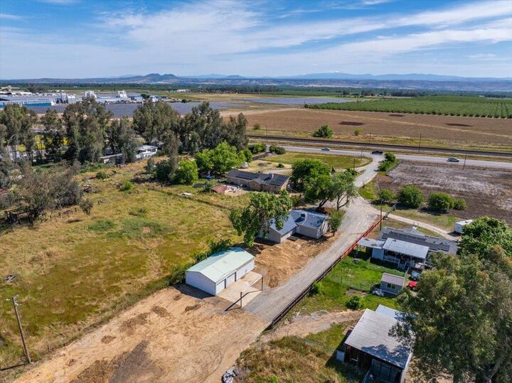 Property Photo:  11119 Hwy 99 W  CA 96080-9742 