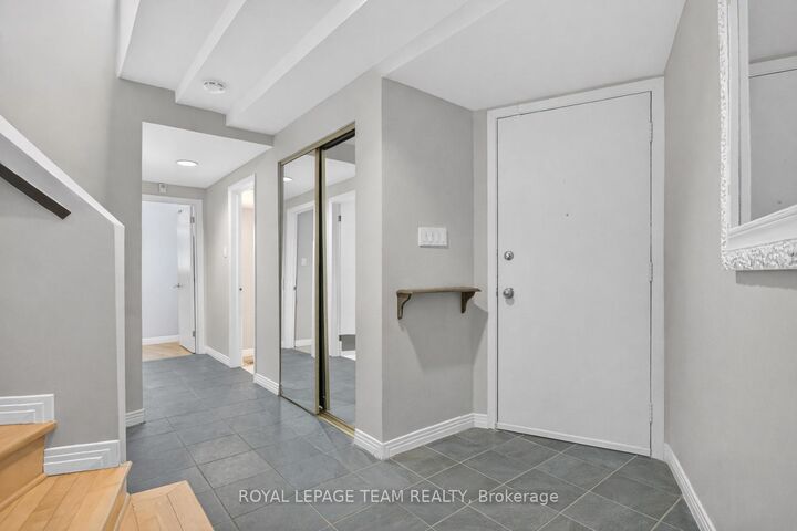 Property Photo: 10 Lewis Street ON K2P 0S3