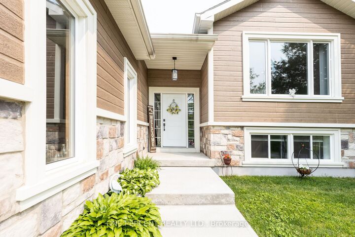 Property Photo: 58 McKenzie Street ON K0K 2K0