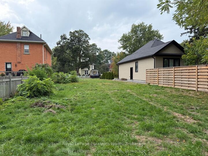 Property Photo:  299 Beech Street  ON L9Y 2T7 