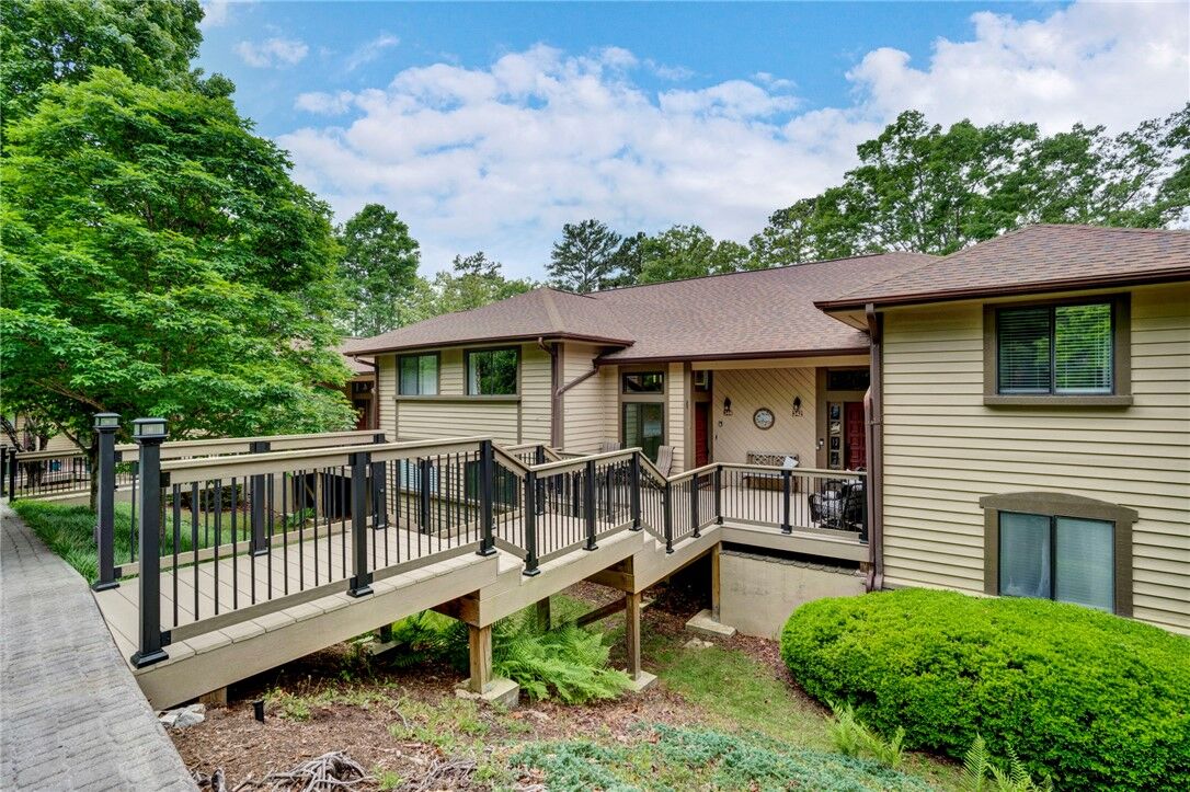 Property Photo:  344 Coveview Court  SC 29676 