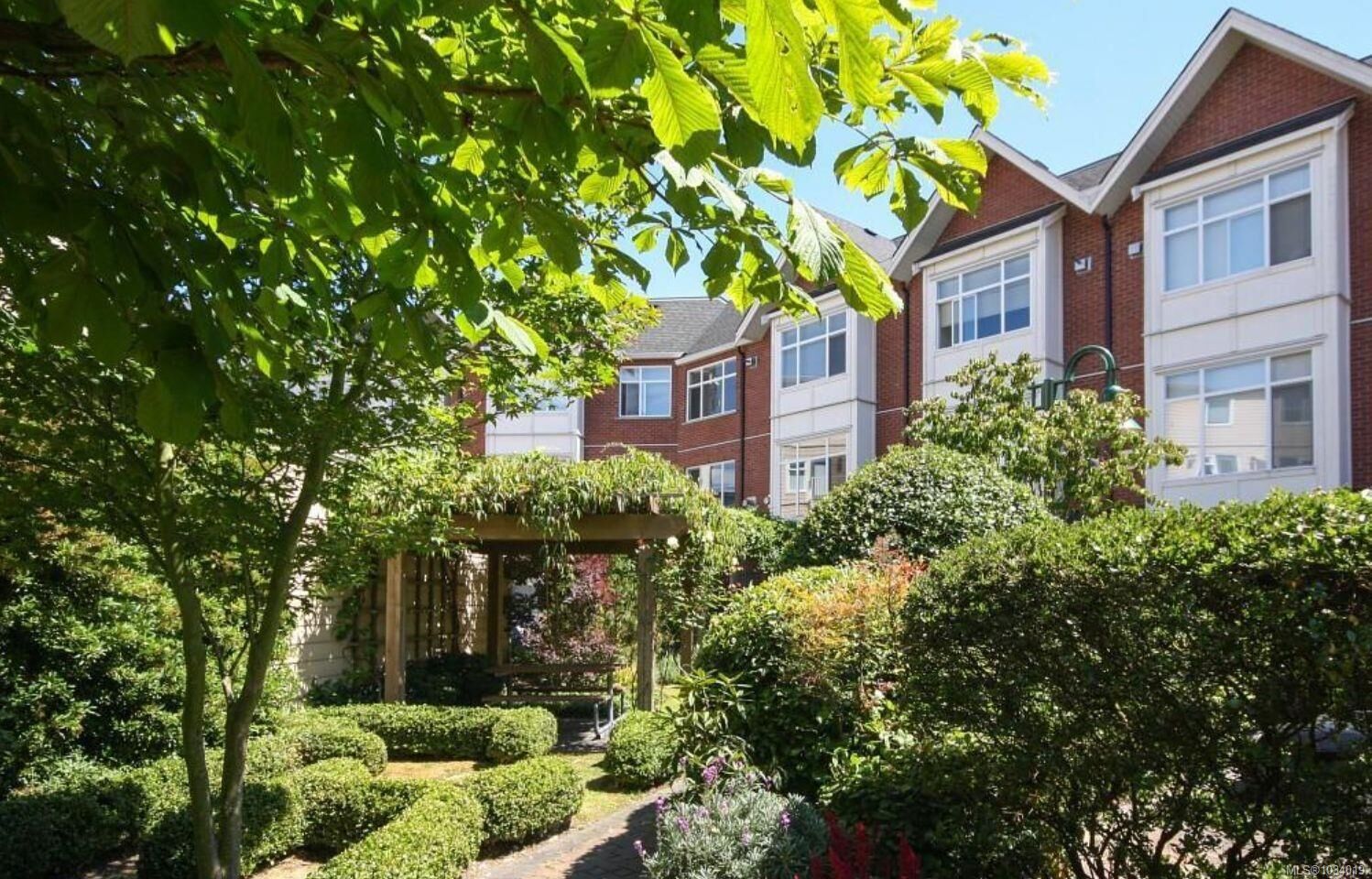 Property Photo:  60 Dallas Rd #36  BC V8V 1A2 