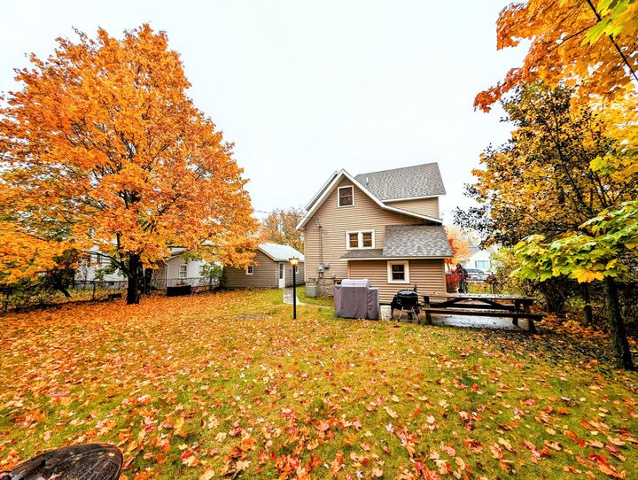 Property Photo:  408 West Lincoln Street  MI 49707 