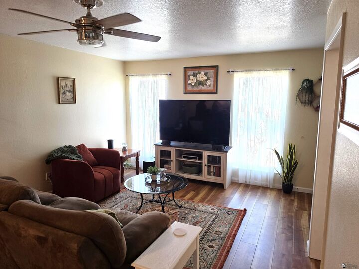 Property Photo: 651 E 24 St AZ 85365