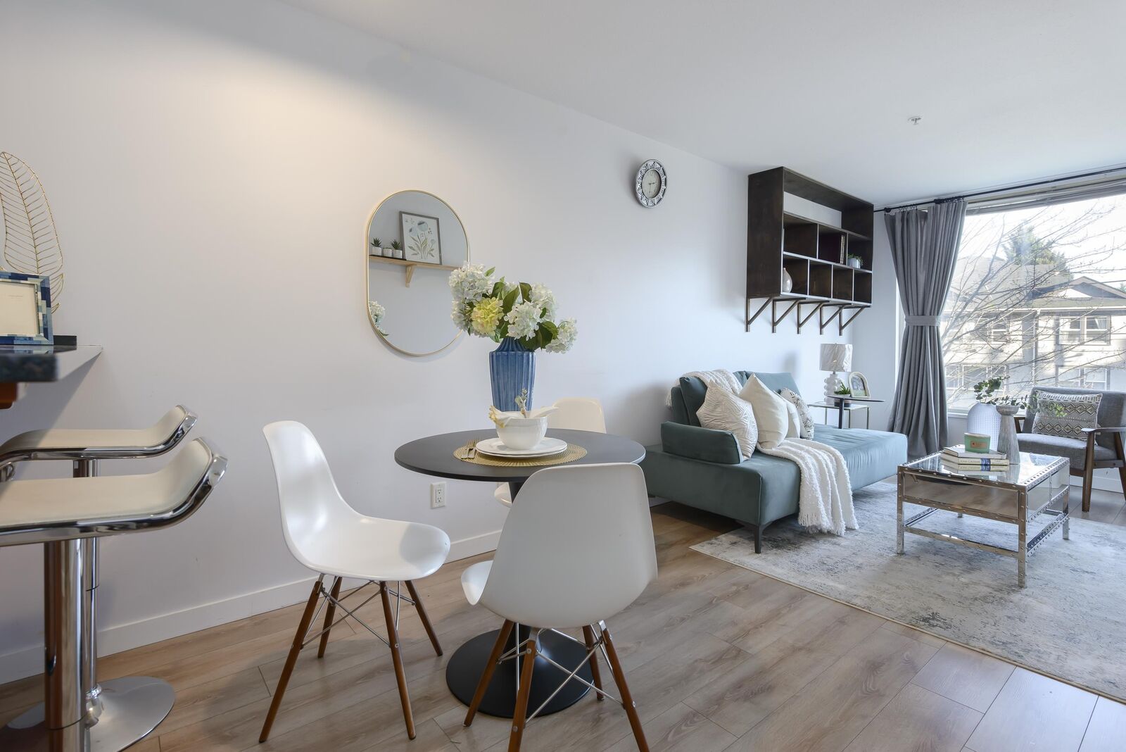 Property Photo: 3089 Oak Street 206 BC V6H 2K8