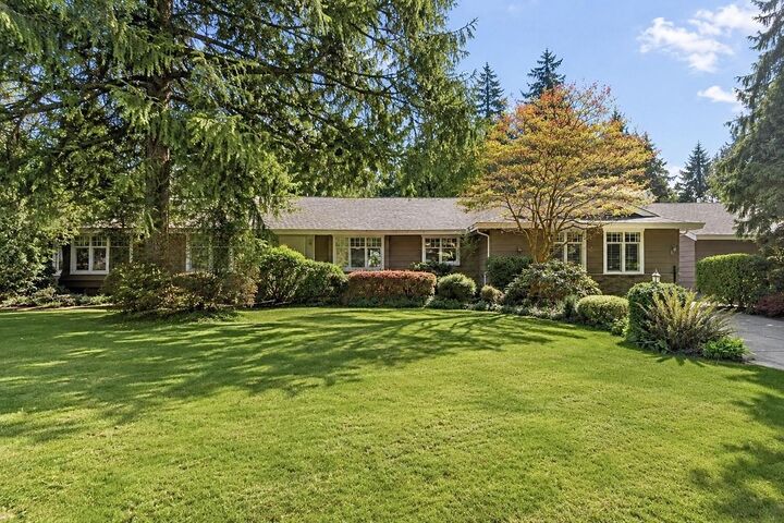Property Photo: 13666 30 Avenue BC V4P 1T9