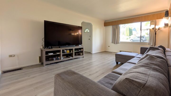 Property Photo: 454 Wilson Street BC V3L 3R8