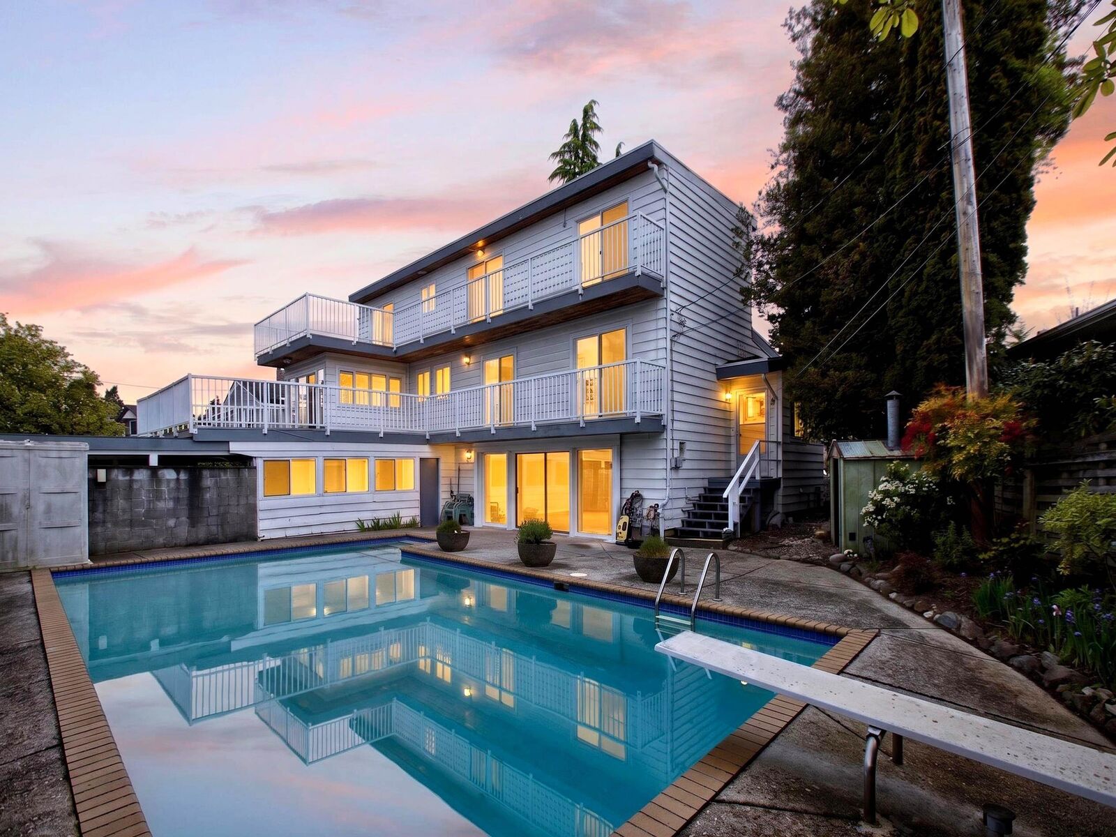 Property Photo: 642 W 53rd Avenue BC V6P 1K3