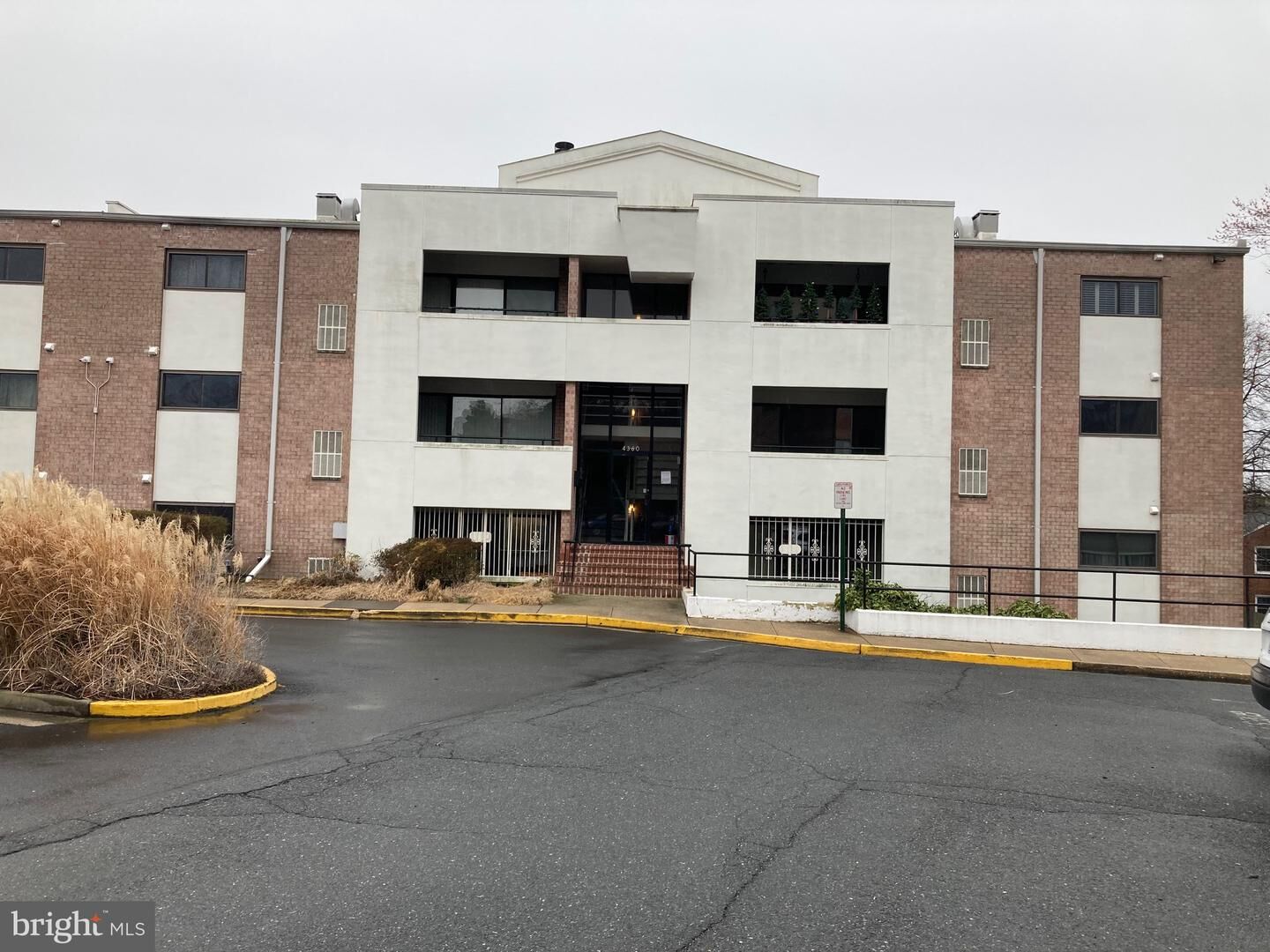 Property Photo:  4360 Cherry Hill Road 204  VA 22207 