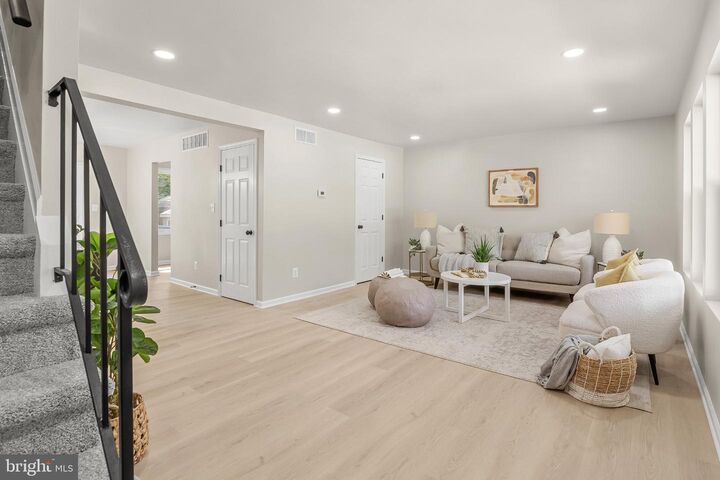 Property Photo: 603 Chapelgate Drive MD 21113