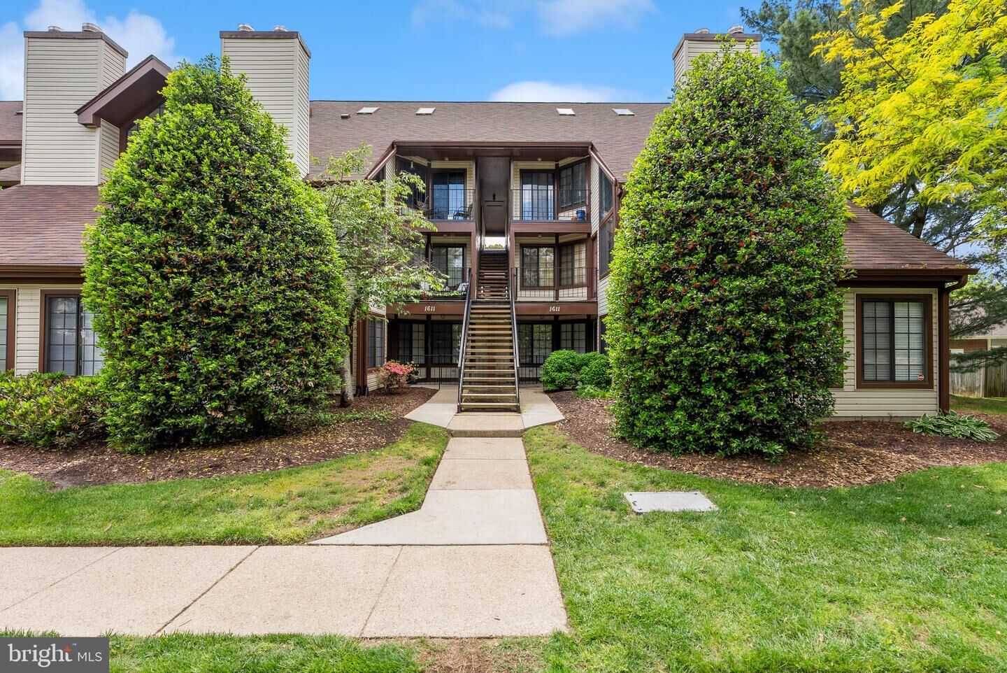 Property Photo:  1611 Airy Hill Court A 9A  MD 21114 