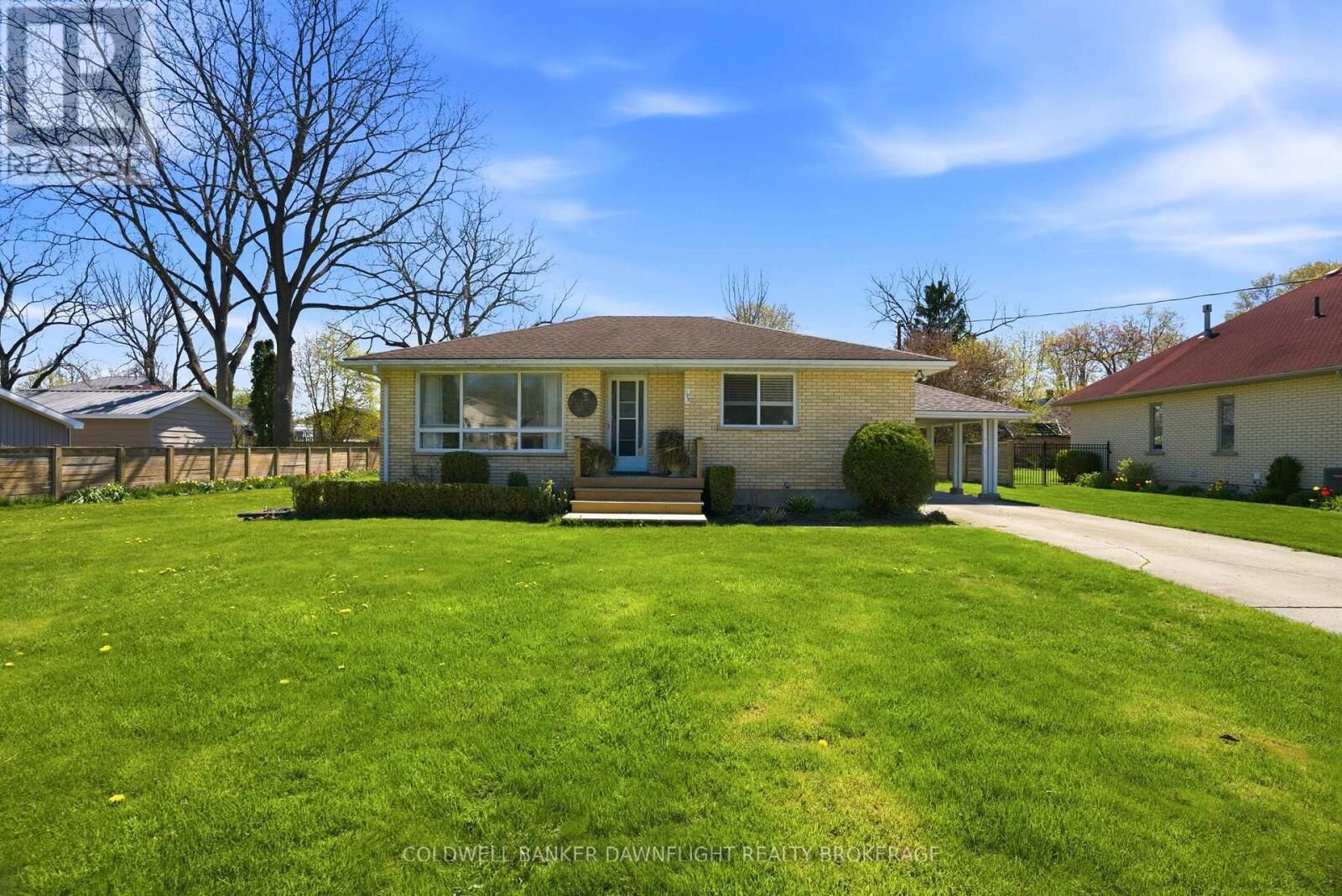 Property Photo:  195 Bethany Street  ON N0M 2K0 