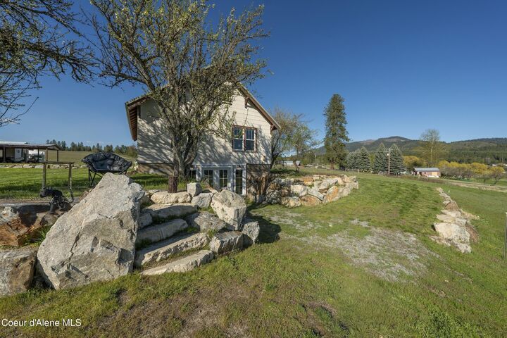Property Photo:  1050 Eastside Rd  ID 83856 