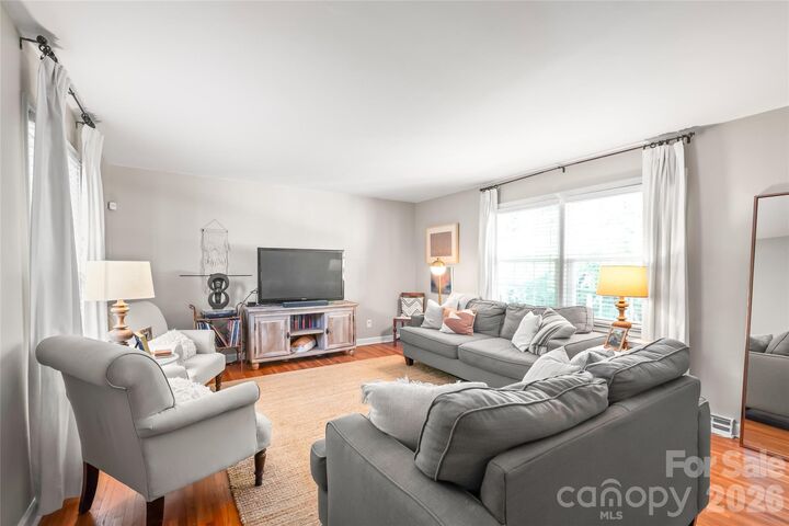 Property Photo:  2912 Spring Valley Road  NC 28210 