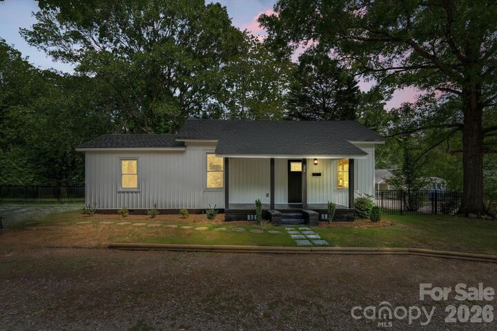 Property Photo:  26 Poe Street 248  SC 29730 