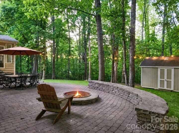 Property Photo:  16910 Laureate Road  NC 28078 