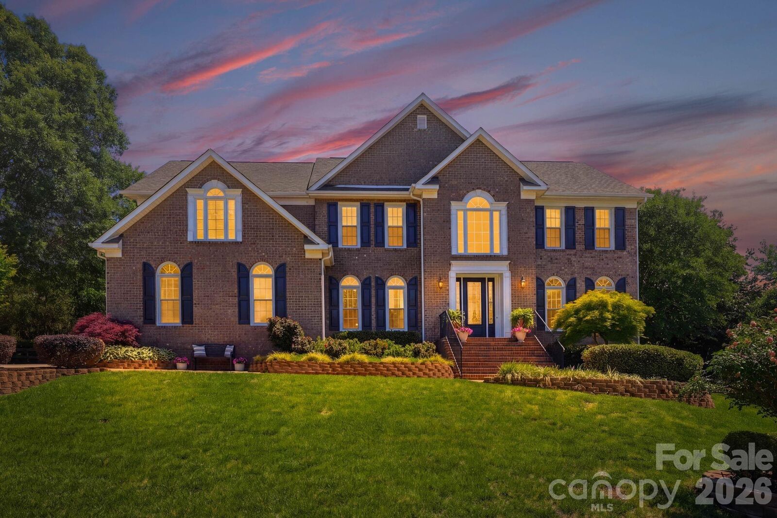Property Photo:  8901 Whipps Cross Court  NC 28173 