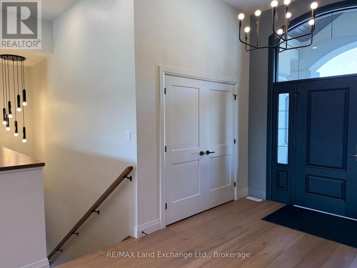 Property Photo: 926 Bogdanovic Way ON N2Z 0H3