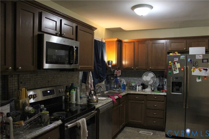 Property Photo:  902 Hampton Road  VA 23805 