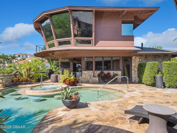 Property Photo: 107 Donlon Drive FL 32168