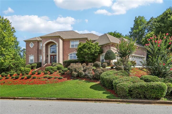 Property Photo:  2915 Loch Lomond Drive  GA 30094 