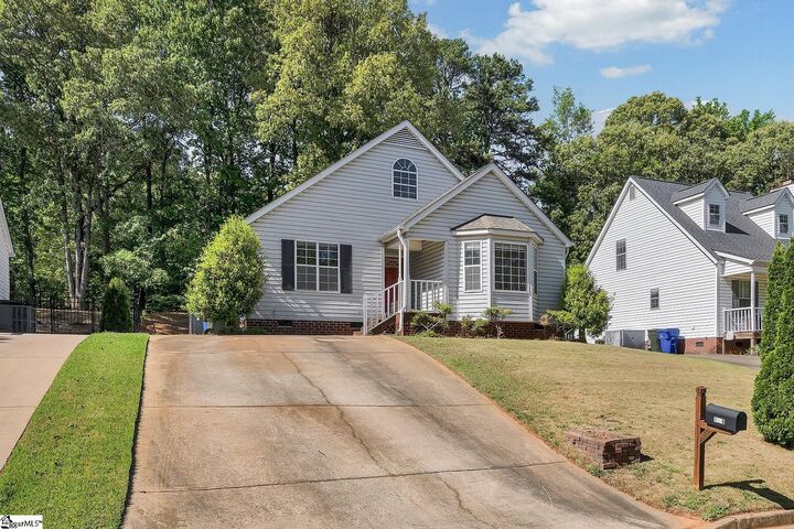 Property Photo: 1028 Summit Drive SC 29609
