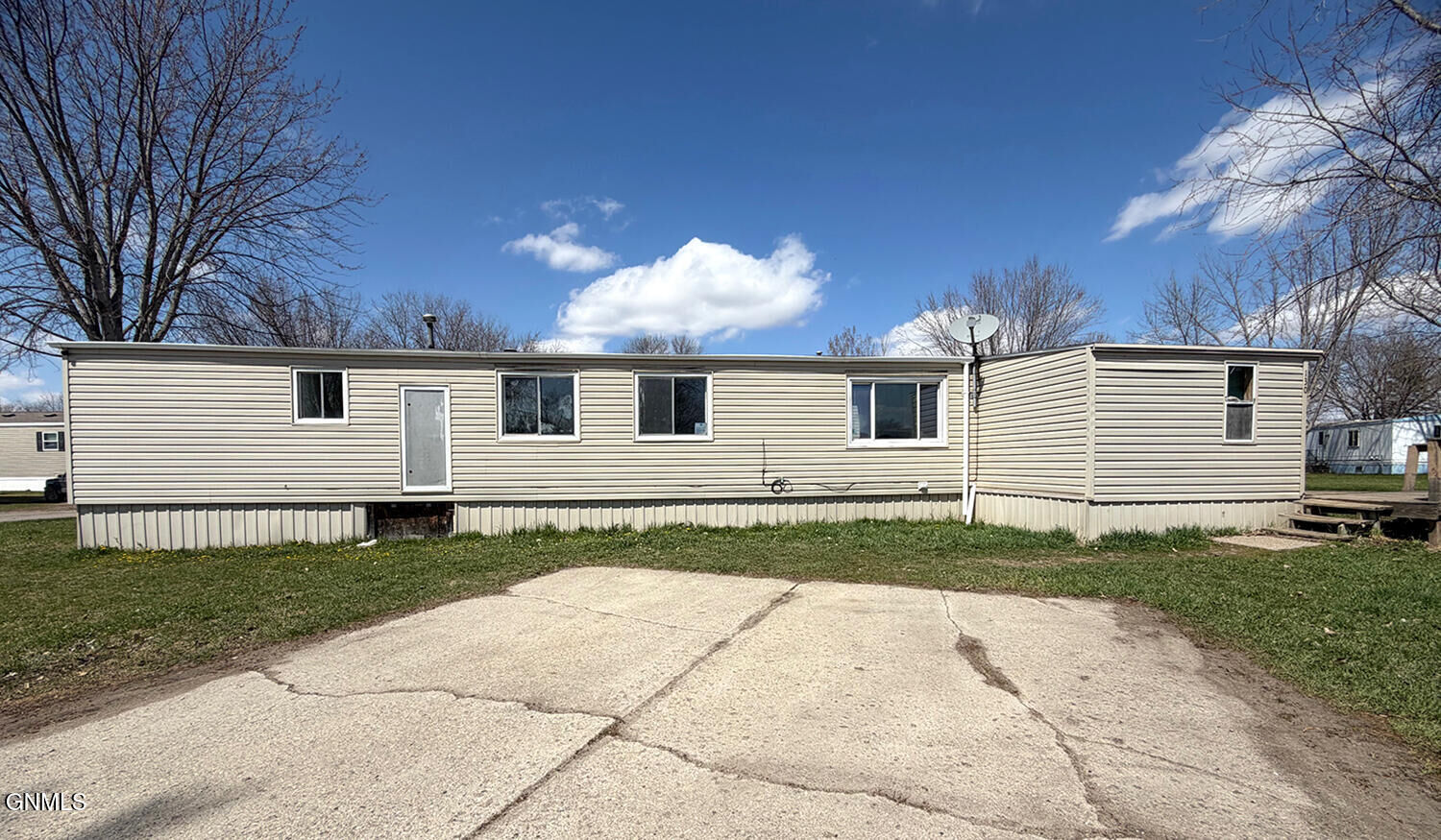Property Photo:  130 Northland  ND 58401 