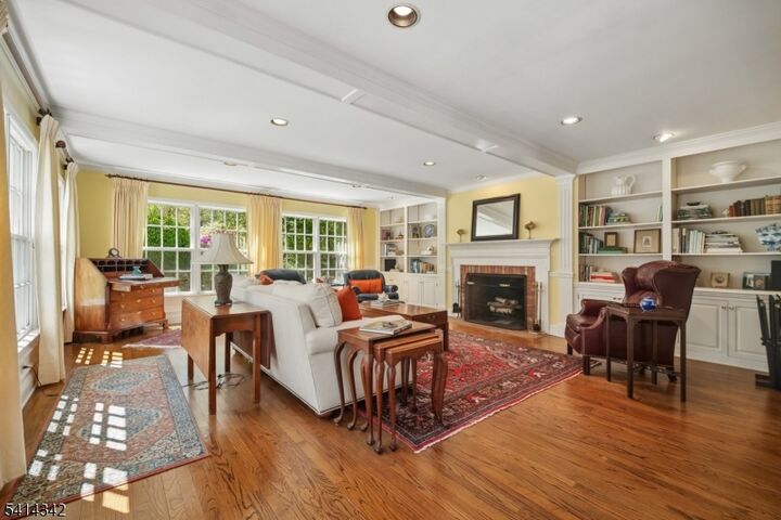 Property Photo:  638 Mountain Ave  NJ 07922 
