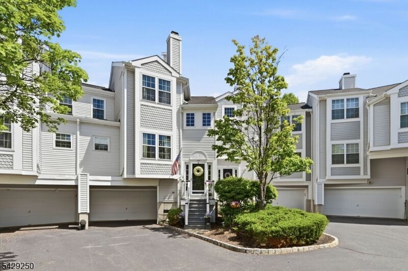 Property Photo:  2009 Vermont Ter  NJ 07981 