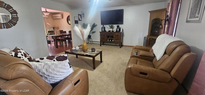 Property Photo:  9 Bentwood Road  PA 18222 