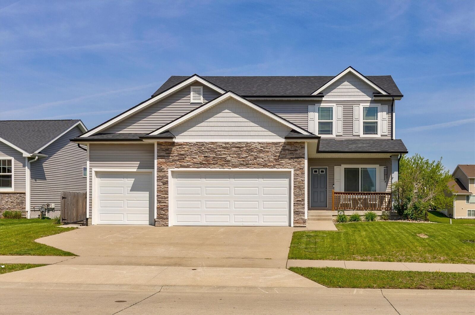Property Photo: 501 SE 14th Street IA 50111