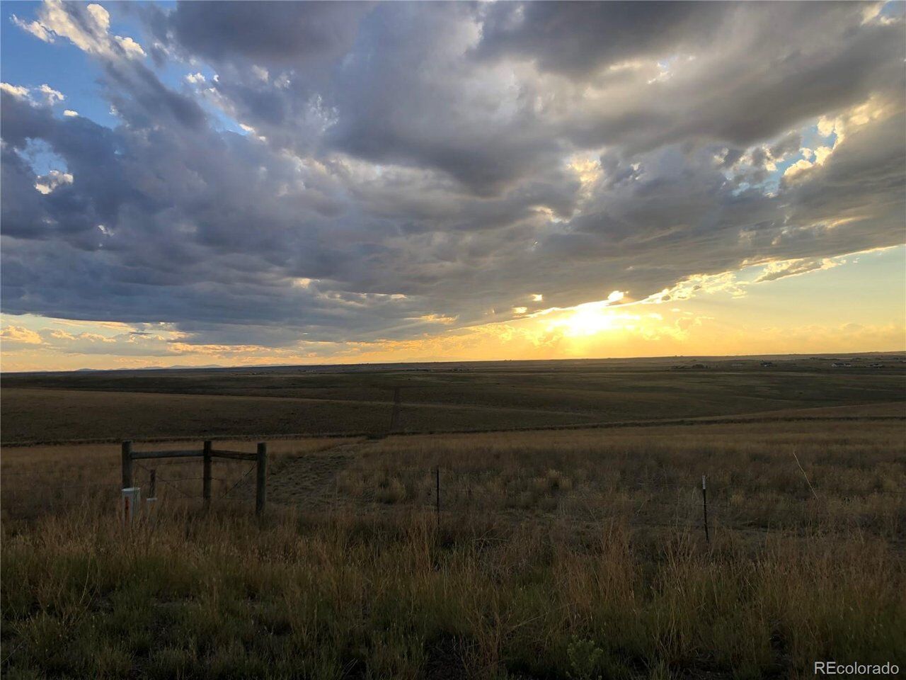 Property Photo:  69660 E Briarwood Pl  CO 80103 