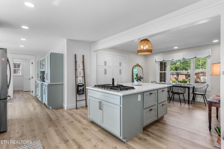 Property Photo:  2307 Chesterfield Drive  TN 37803 
