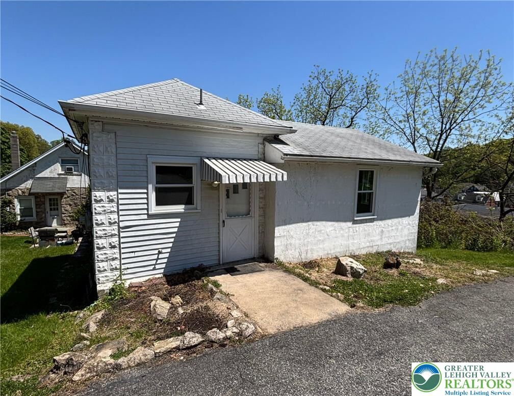 Property Photo:  722 Weil Street Rear  PA 18015 