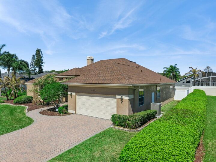 Property Photo:  8072 Canyon Lake Circle  FL 32835 