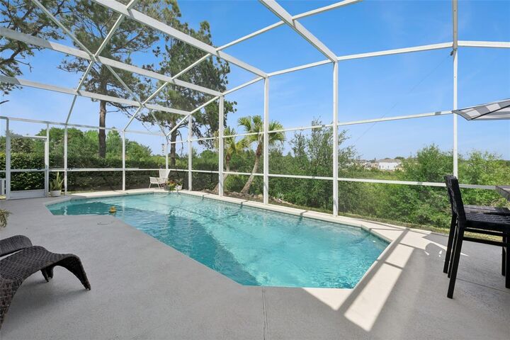 Property Photo:  112 Windsor Place  FL 33896 