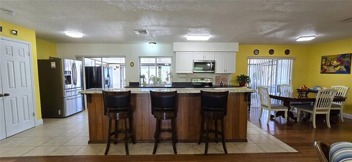 Property Photo:  1718 Bruce Street  FL 34741 