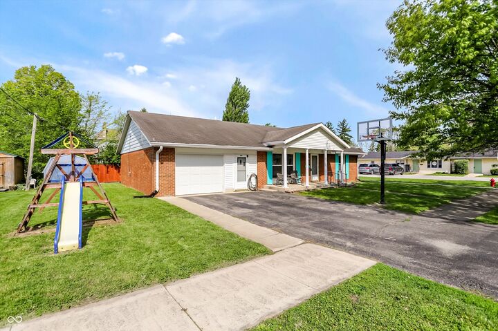 Property Photo:  200 S Vine Street  IN 46071 